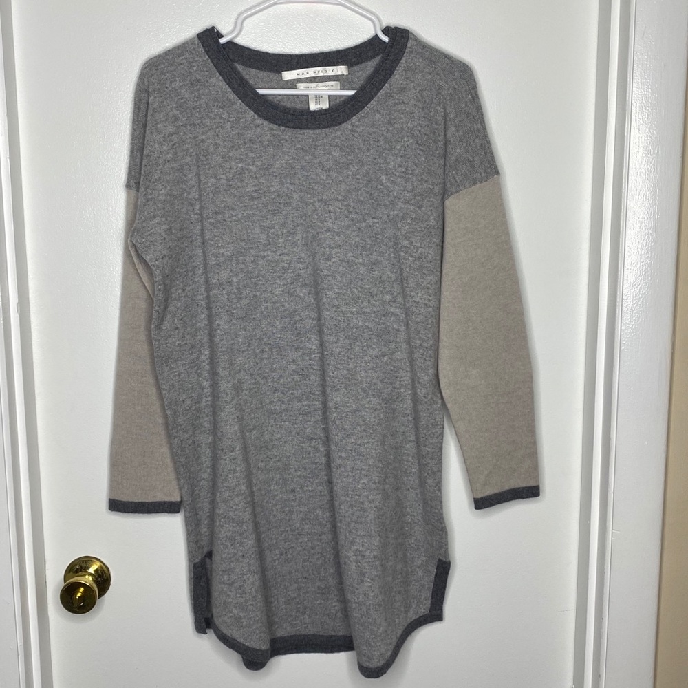Gray Colorblock Cashmere Sweater | Max Studio
